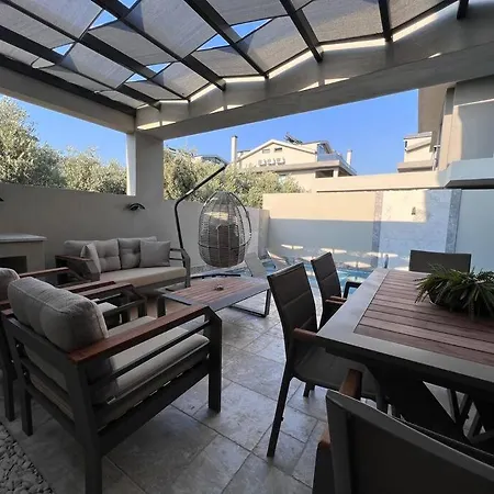 Merkezde Ultra Luks 2 Villa